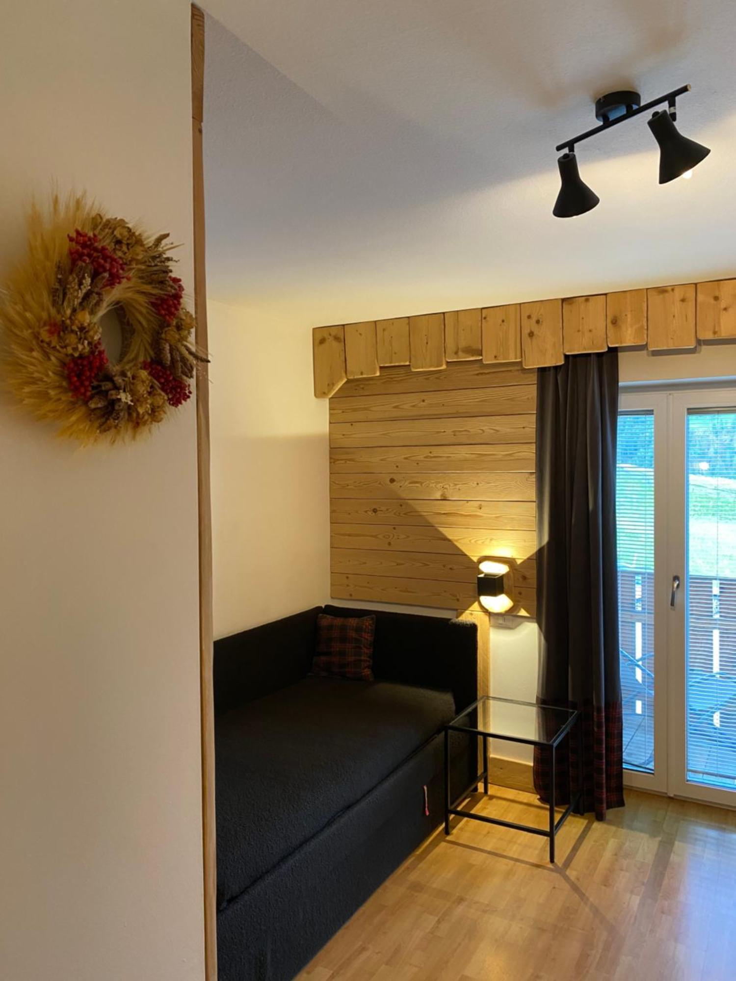 Hotel Almhof Innichen Exteriör bild